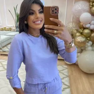 Blusa Botão Brasão Lilás Cora Canela