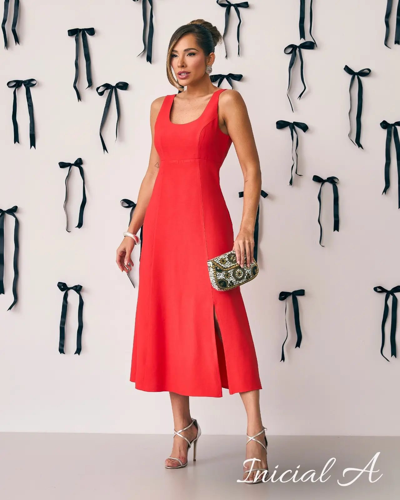 Vestido Lígia Verde Midi Inicial A