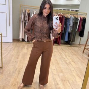 Calça Roberta Marrom Inicial A